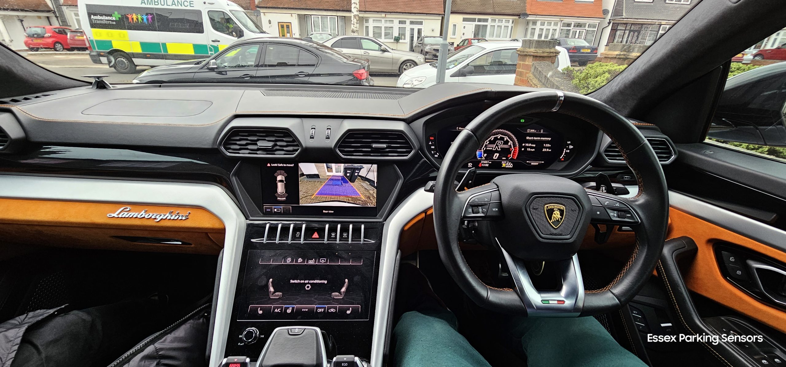 Lamborghini Urus Reverse Camera